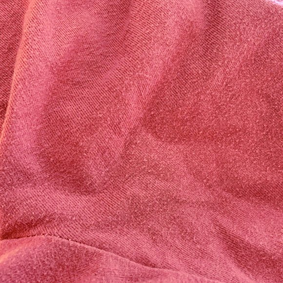 Victoria's Secret VSX Twist Mesh Cut-Out Leggings in Rose - Picture 9 of 10